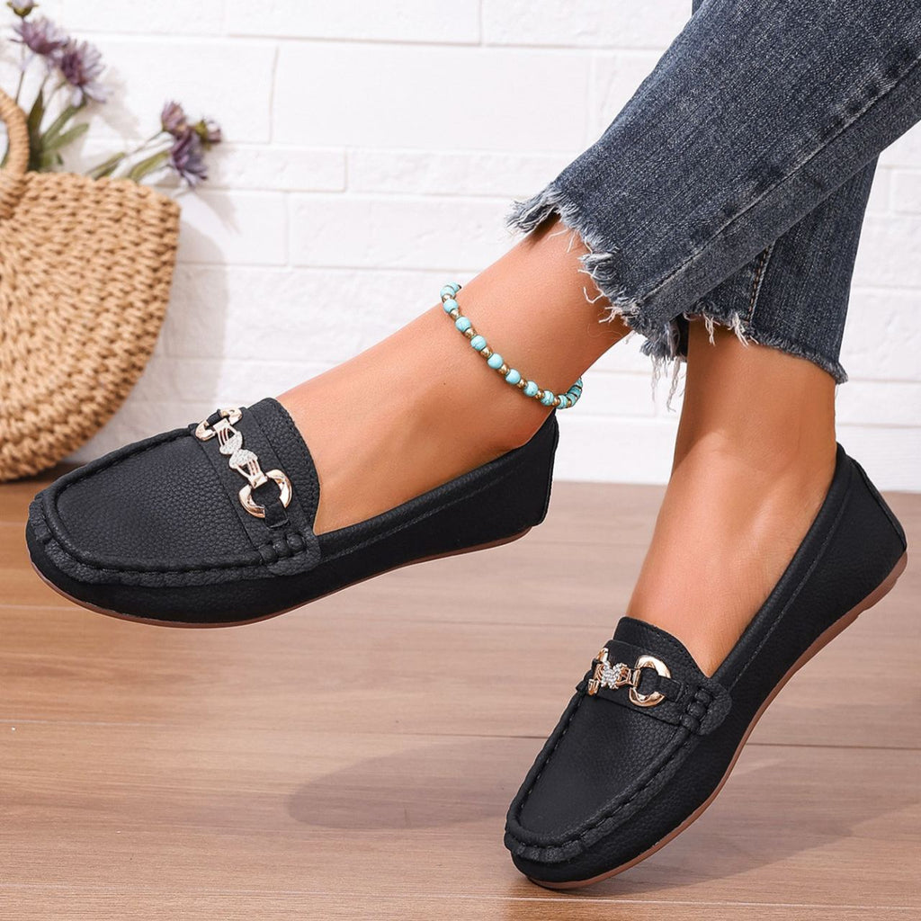 Zalecane stylowe i proste płaskie buty